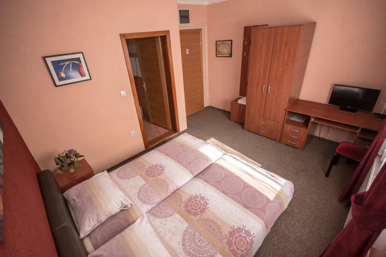 Hotel Drumski Raj Svilajnac エクステリア 写真